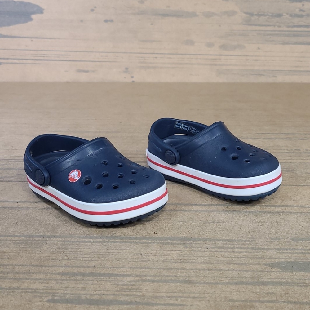 Crocs Kids Sandals - Picture 2 of 10